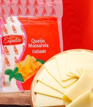 MUSSARELA STO EXPEDITO FATIADA BANDEJA 150G