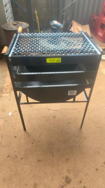 CHURRASQUEIRA TAMBOR 1/4 200 L C/GRELHA