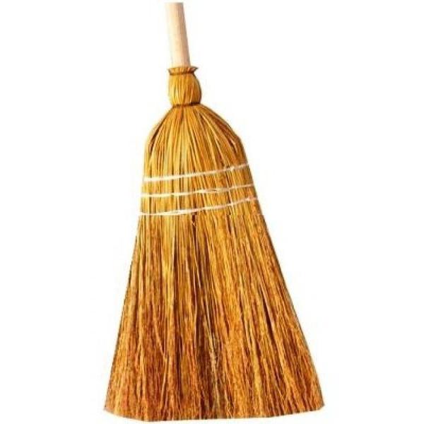 VASSOURA DE PALHA