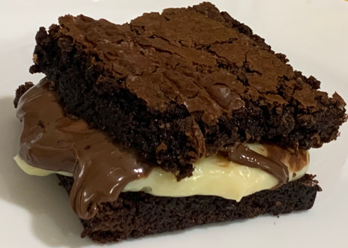 BROWNIE DE NINHO COM AVELÃ KG