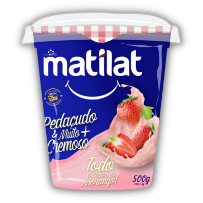 IOGURTE MATILAT COM PEDAÇOS DE FRUTAS SABOR MORANGO 500G