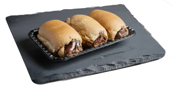 Pão Bisnaguinha de Cacau Recheado c/ Creme de Avelã Brasão Kg