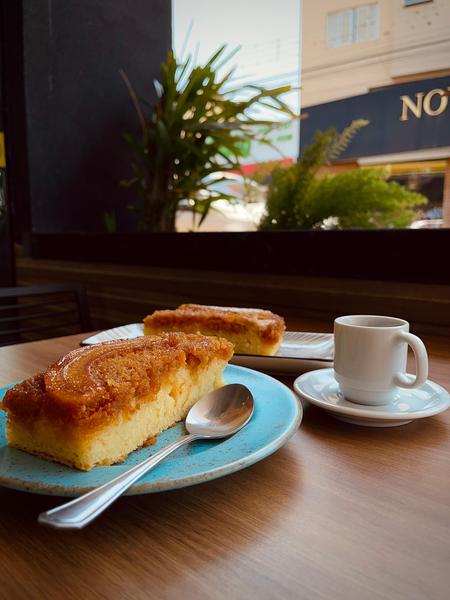 BOLO DE BANANA PEDAÇO