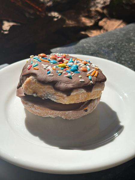 MEGA DONUTS COM NUTELLA