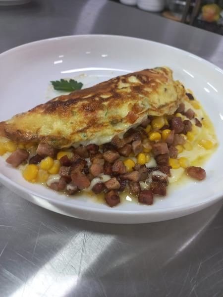OMELETE MILHO BACON MUSSARELA