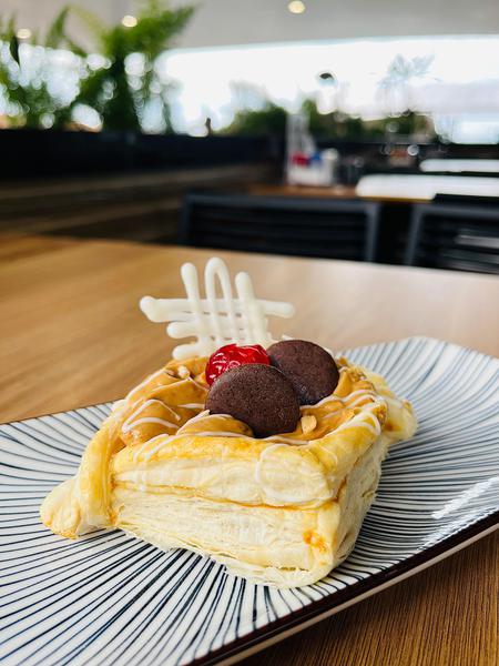 TORTINHA FOLHADA DE DOCE DE LEITE