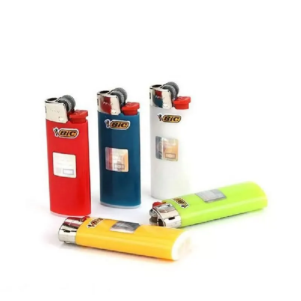 ISQUEIRO BIC PEQUENO