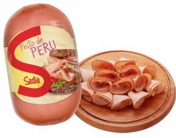 PEITO DE PERU COZIDO E DEFUMADO SADIA KG