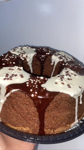 BOLO DE CHOCOLATE C/ CALDA KG