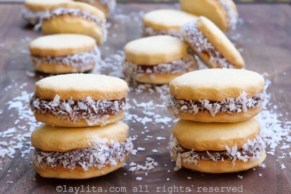 BOLACHA DUDABEL BEM CASADO COCO 300G