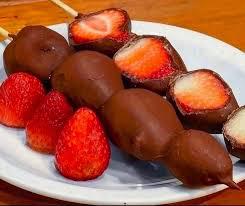 ESPETINHO DE MORANGO COTRIMAIO KG