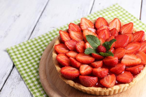 TORTA TIROLEZA MORANGO COTRIMAIO KG