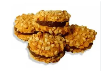 BISCOITO KISHOW COM CREME DE AVELA ARMAZEM SABORES DO MUNDO KG
