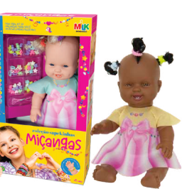 BONECA SAPEKINHA COM MICANGAS 42CM