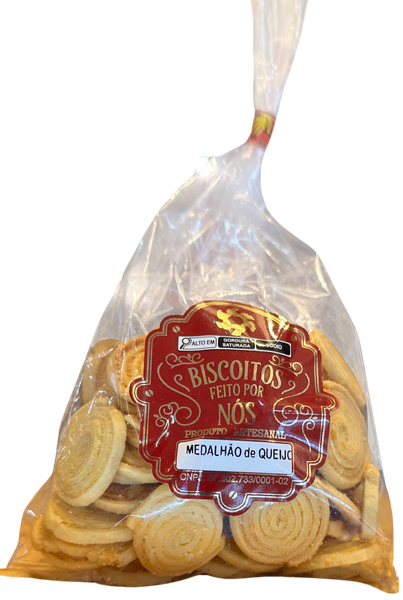 BISCOITOS FEITO POR NOS MEDALHAO DE QJ