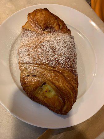 CROISSANT ROMEU E JULIETA GALO PADEIRO UNID.