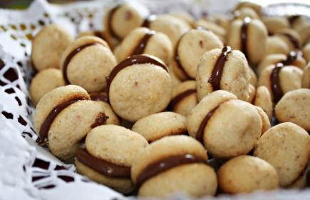 DAMA DE AVELA BISCOITO FEITO POR NOS