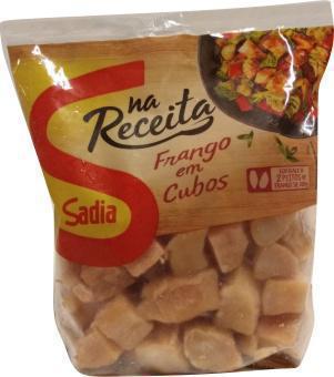 MEIO PEITO FGO 400GR CUBOS CONG IQ