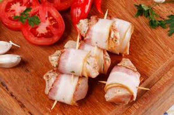 AÇOUGUE - MEDALHAO FRANGO COM BACON 