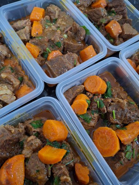 ROTISSERIA - CARNE DE PANELA COM CENOURA (KG) 