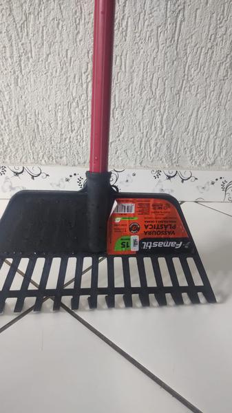 Vassoura Jardinagem C/Cabo