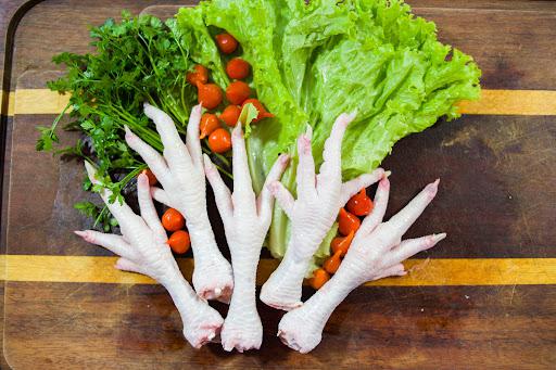 PEZINHO DE FRANGO RESFRIADO KG