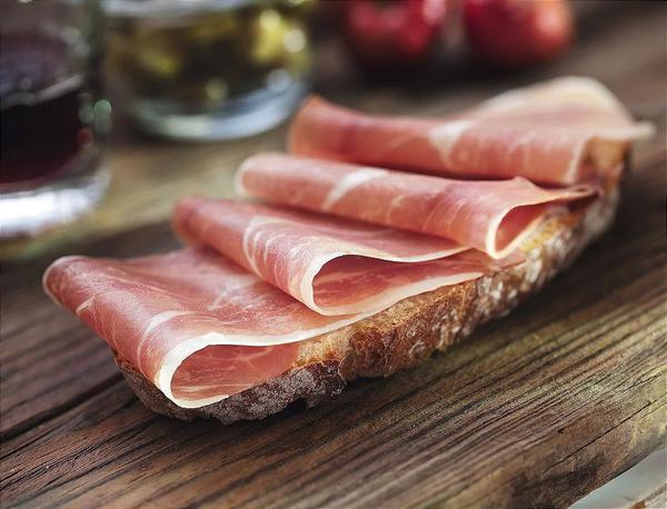 Jamon Serrano Reserva El Pozo c/osso El Pozo kg