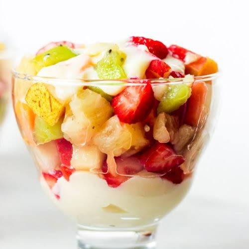 SALADA DE FRUTAS UND