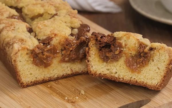 CUCA DE DOCE DE LEITE