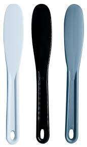 ESPATULA PLASTICA M PARA CREME