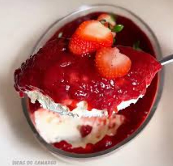 PAVE DE LEITE NINHO COM MORANGO DA CASA 145G