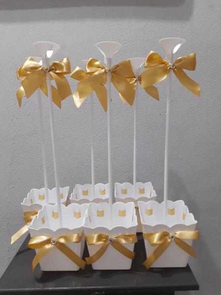 CACHEPO ENFEITADO C/LACO UNID