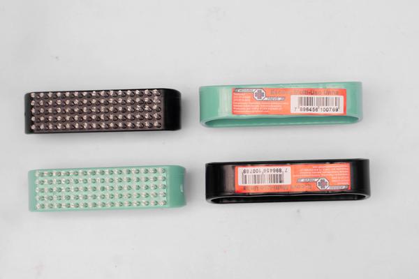 ESCOVA UNHA PLAST TREVO