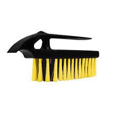 ESCOVA P ROUPA DONA FERRO