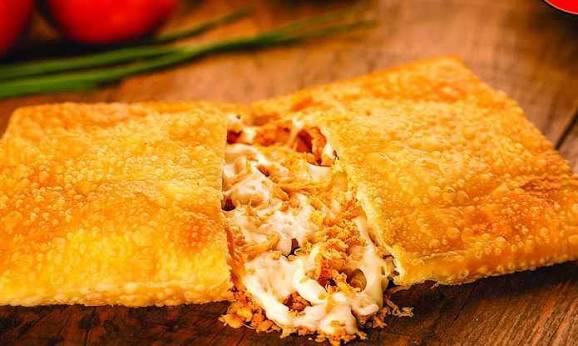 PASTEL FRANGO CATUPIRY UN