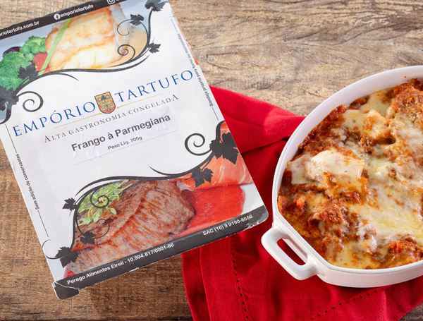 FRANGO À PARMEGIANA 900G