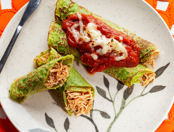 PANQUECA DE ESPINAFRE COM RECHEIO DE FRANGO 300G PRATO SAÚDE