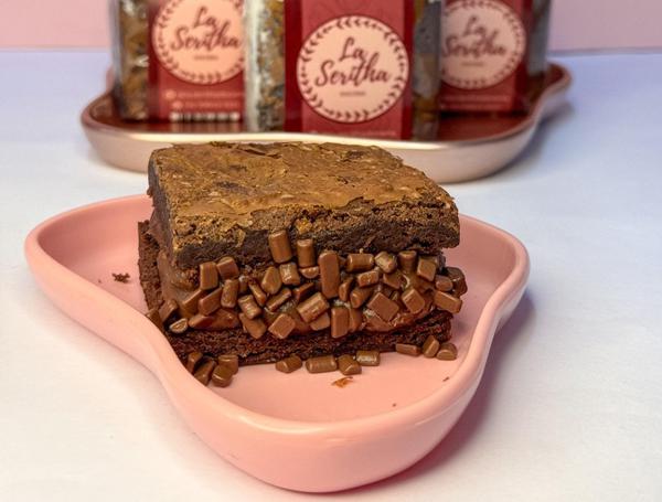 SANDUBROWNIE DE BRIGADEIRO 90G LA SERITHA DOCERIA