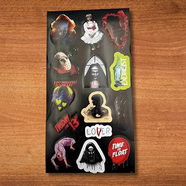 ADESIVO DECORATIVO GRANDE HORROR UN REGINA