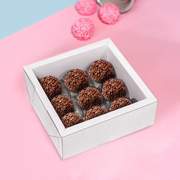 CAIXA ALTA COM MOLDURA 9 DOCES BRANCA 10UN IDEIA