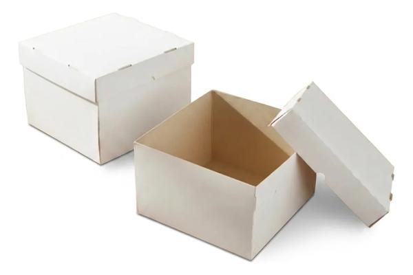 CAIXA BRANCA BOLO E TORTA N35 35X35X16CM UN VINCO