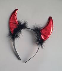 TIARA CHIFRES COM MARABU UN BPG