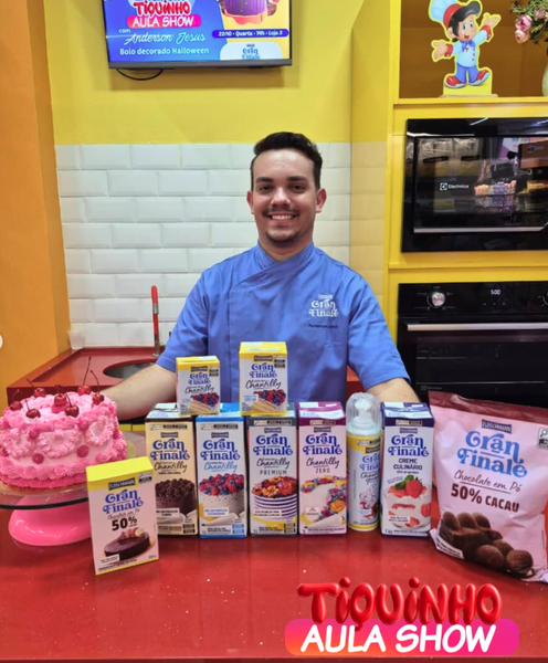 Bolo Recheado - Massa Pão de Ló Recheio Brigadeiro