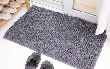 TAPETE DE MICROFIBRA MACARRÃO P/BANHEIRO 58CMX38CM