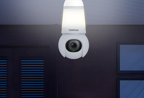 CAMERA WIFI LAMPADA 3MP MIC 360º IM6 FULL COLOR INTELBRAS